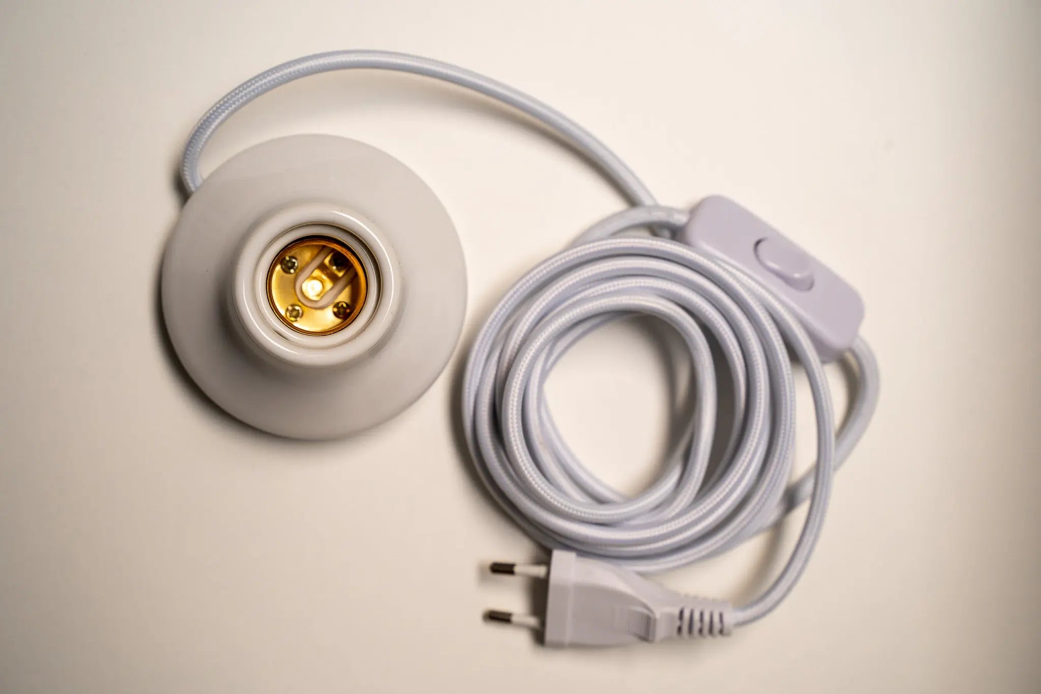 Elegante E27 Wandleuchtenfassung weiß Gofurnit