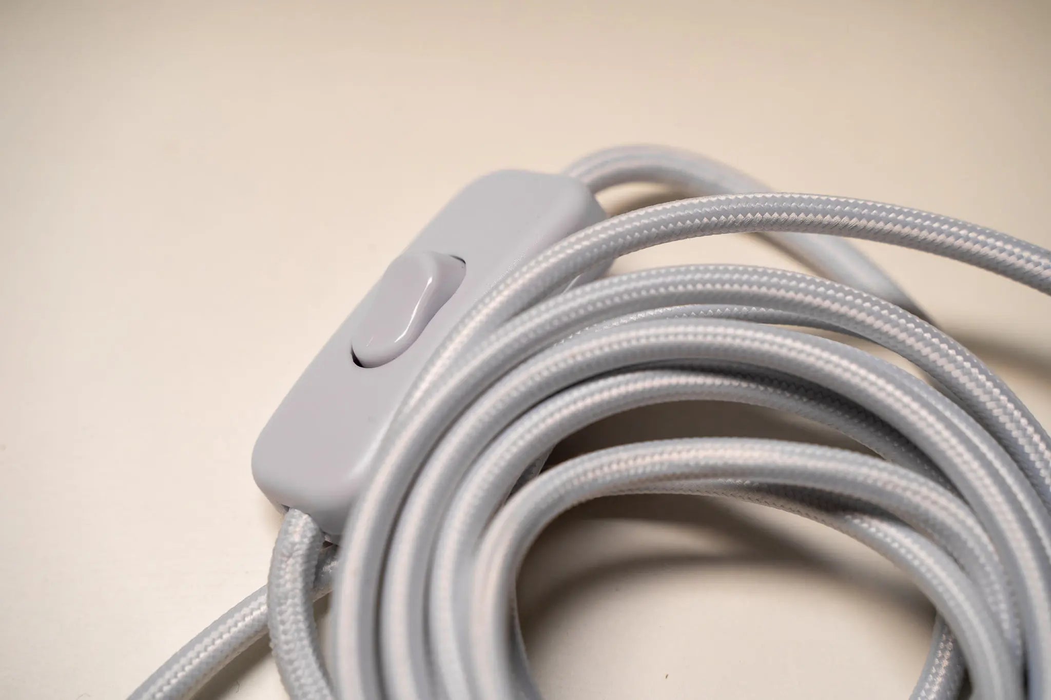 Elegante E27 Wandleuchtenfassung weiß Gofurnit