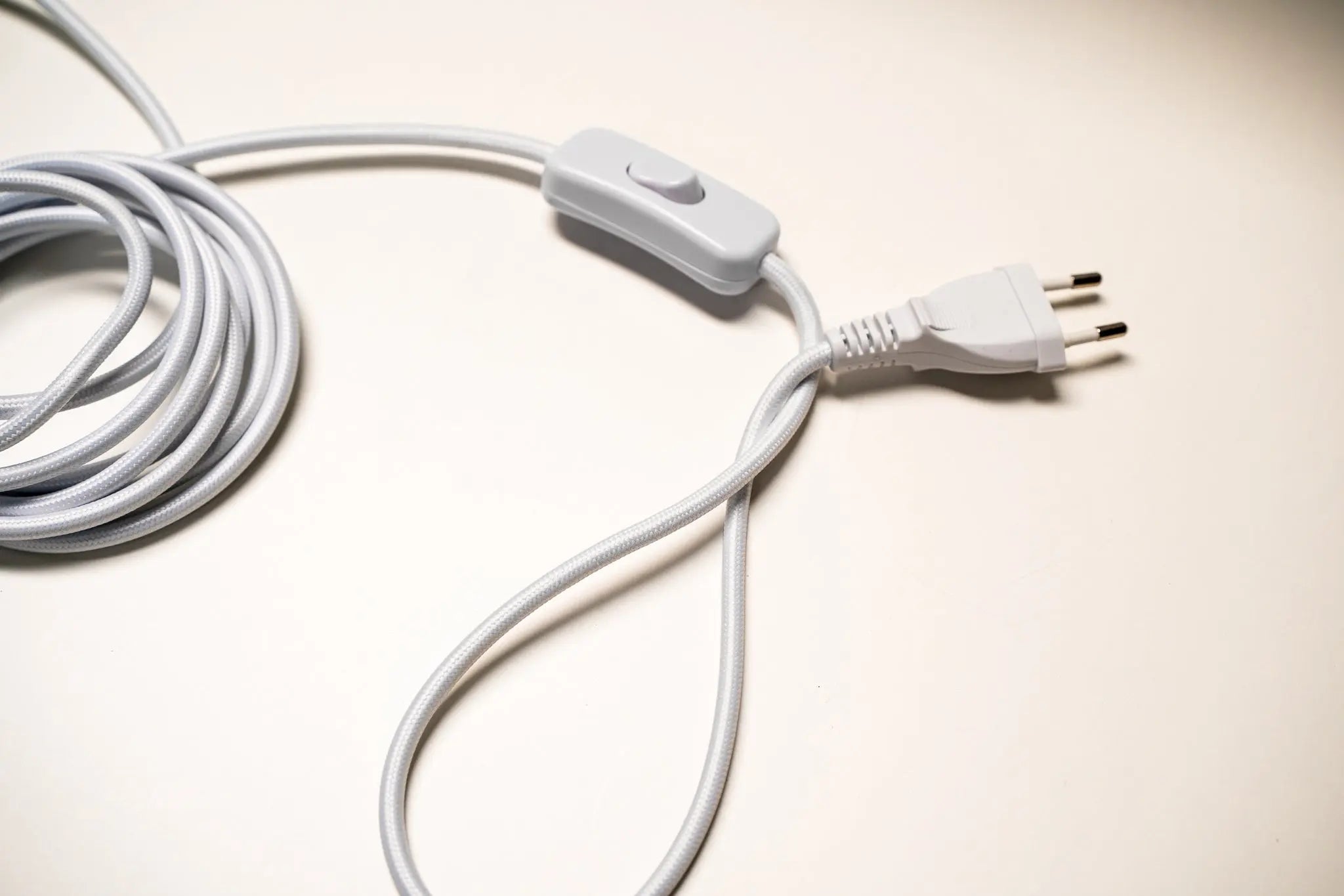 Elegante E27 Wandleuchtenfassung weiß Gofurnit