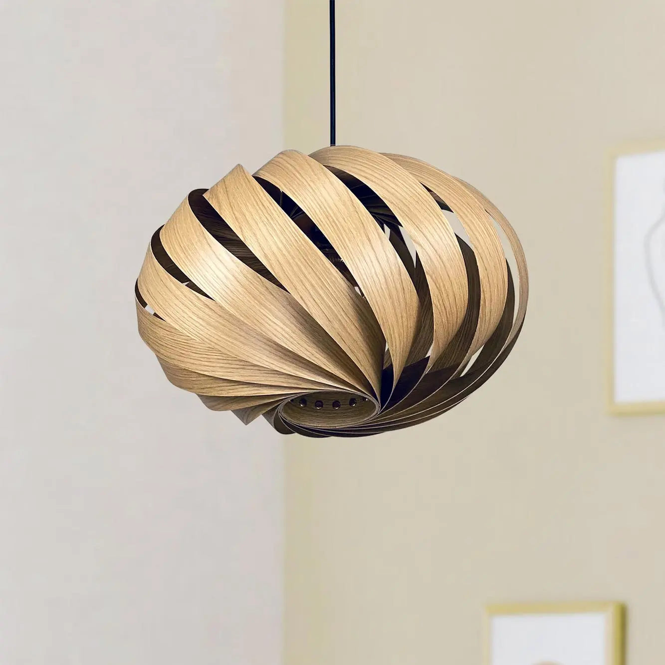 Hängeleuchte 'Serentia' aus Eichenholz 45 cm Gofurnit