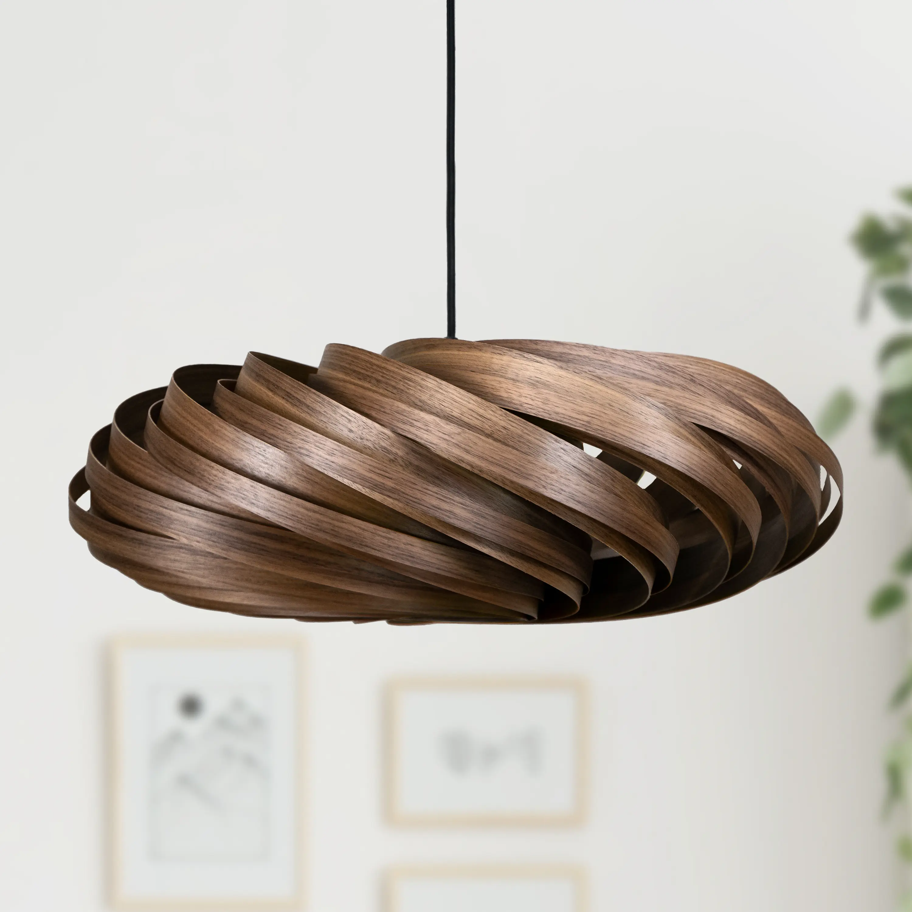 Hängeleuchte Veneria aus Nussbaum - 'pure collection' Gofurnit