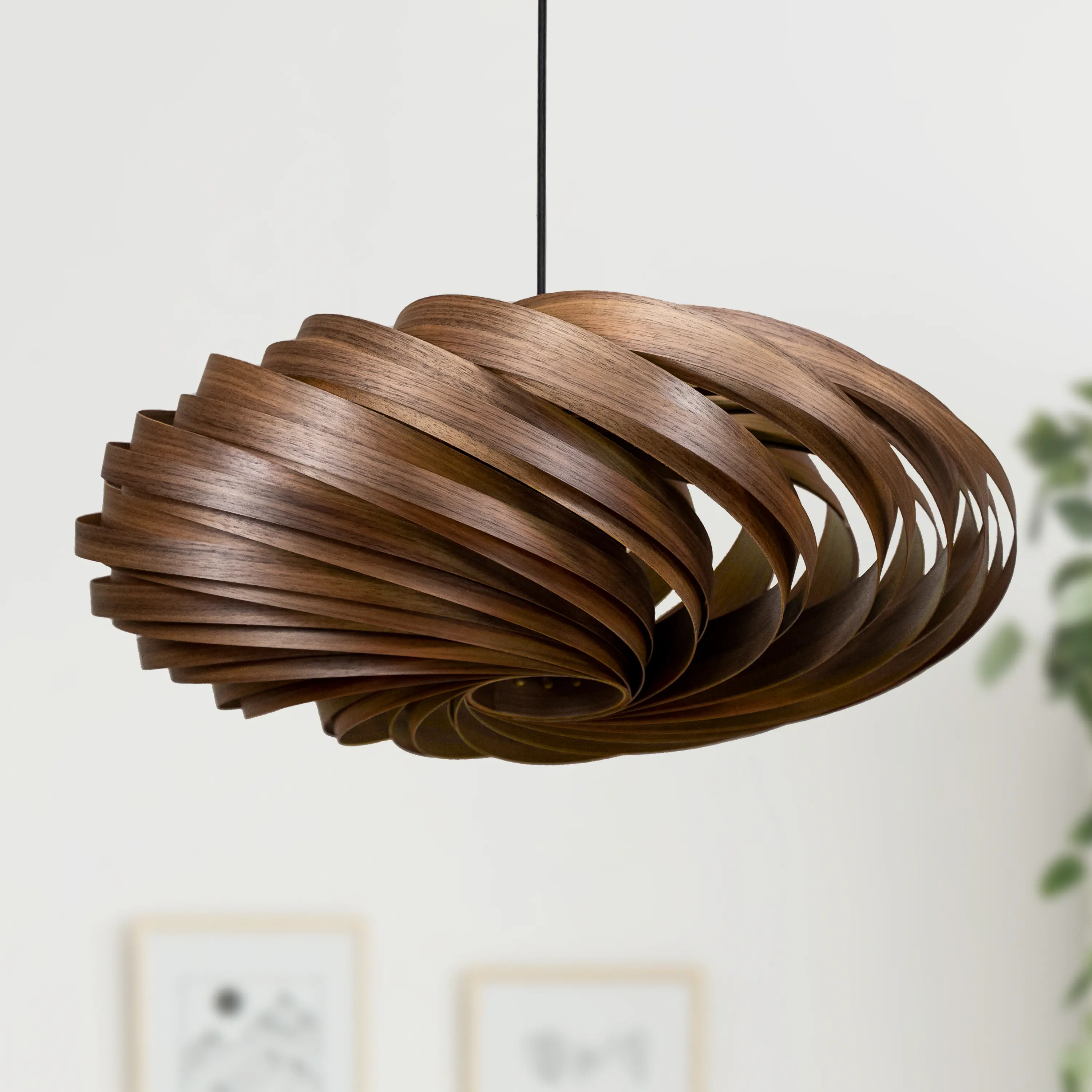 Hängeleuchte Veneria aus Nussbaum - 'pure collection' Gofurnit