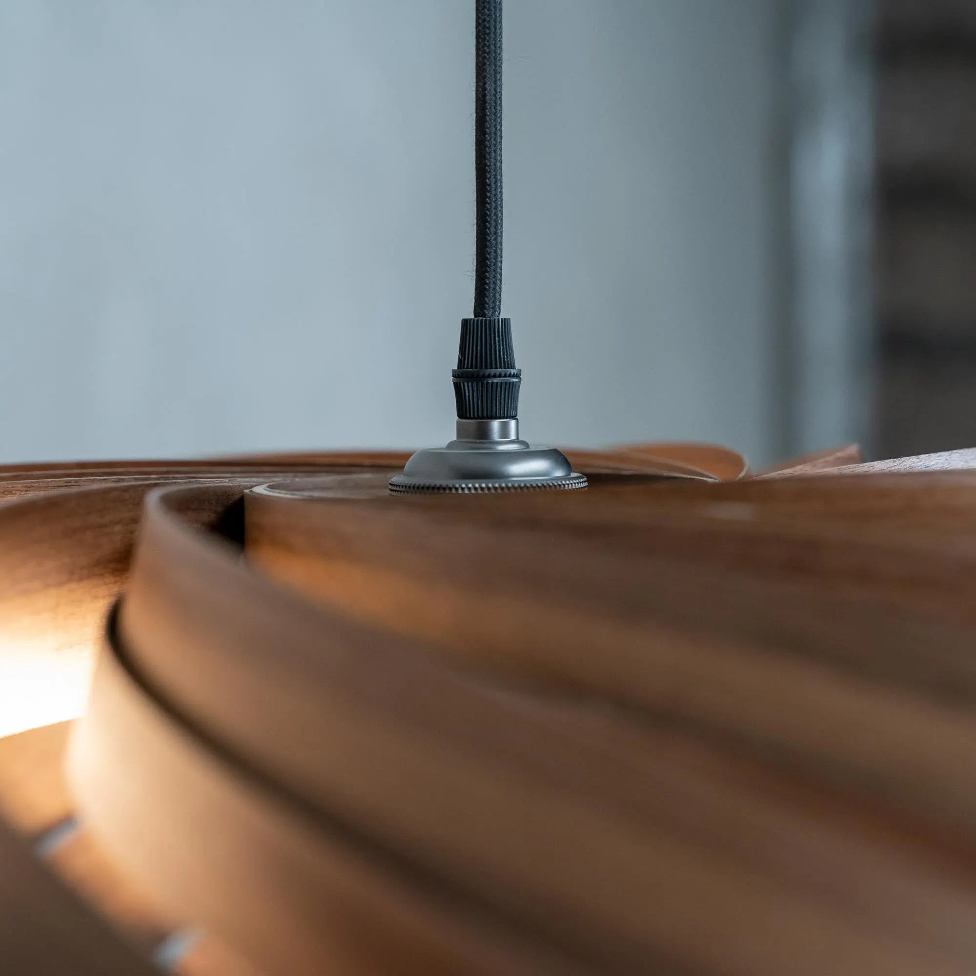 Hängeleuchte Veneria aus Nussbaum - 'pure collection' Gofurnit