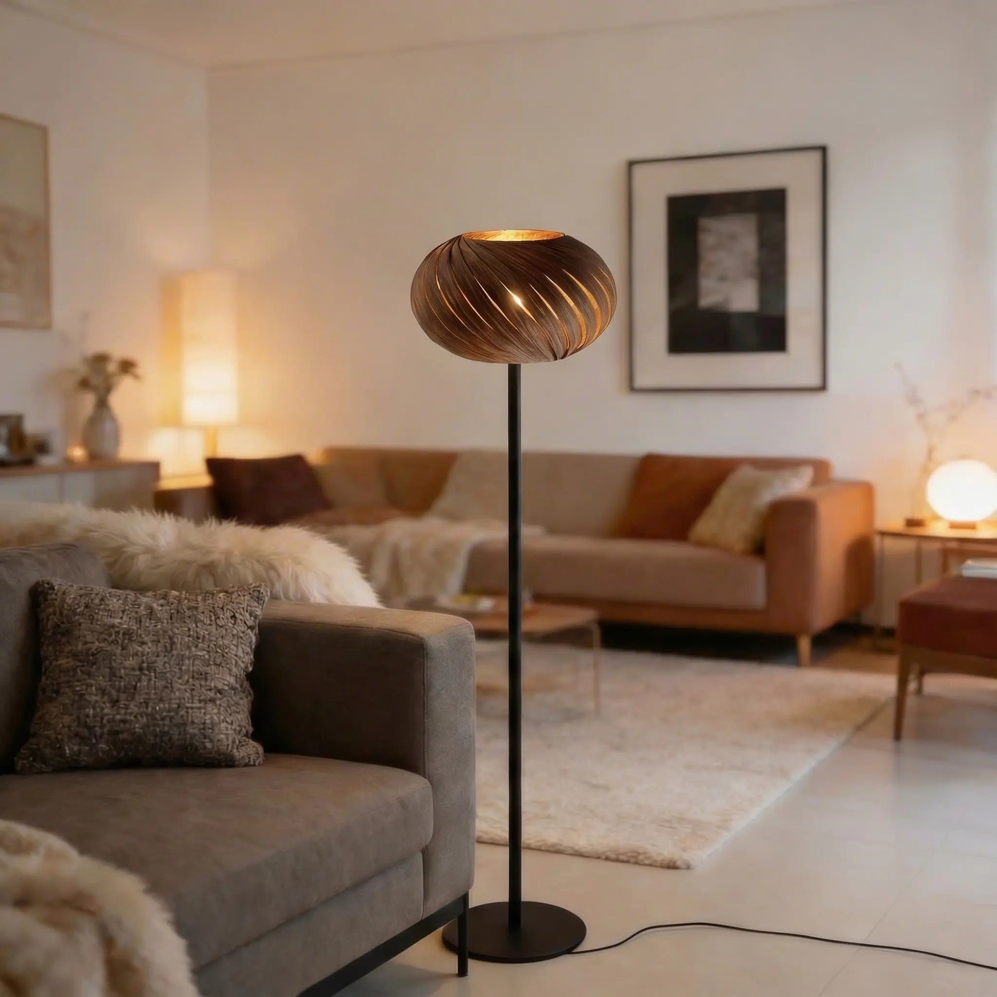 Lampenschirm 'Alma' aus Nussbaum Gofurnit