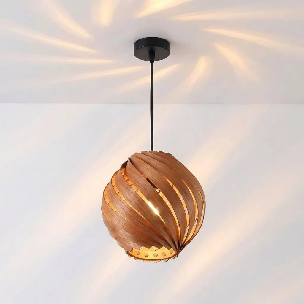 Lampenschirm 'Gemma' aus Kirschbaum – Handgefertigt in Köln Gofurnit