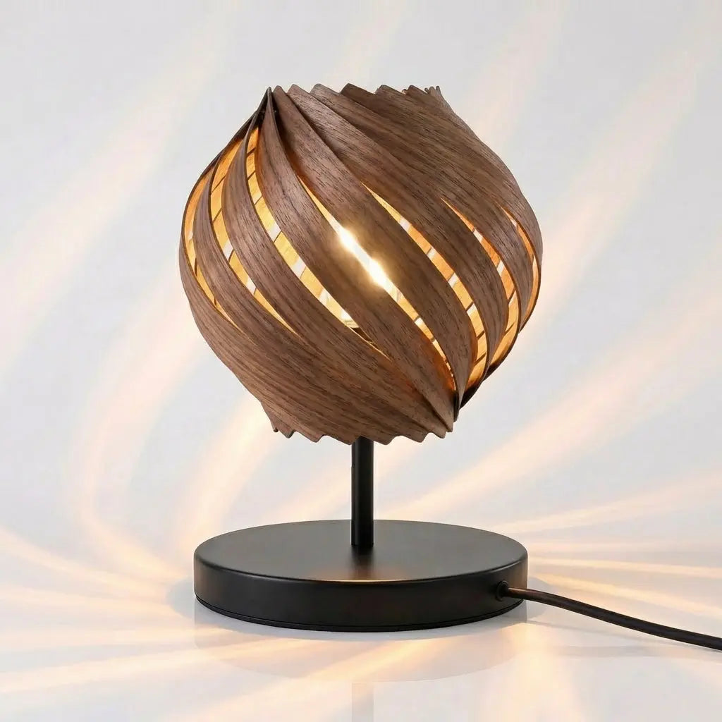 Lampenschirm 'Gemma' aus Nussbaum – Handgefertigt in Köln Gofurnit