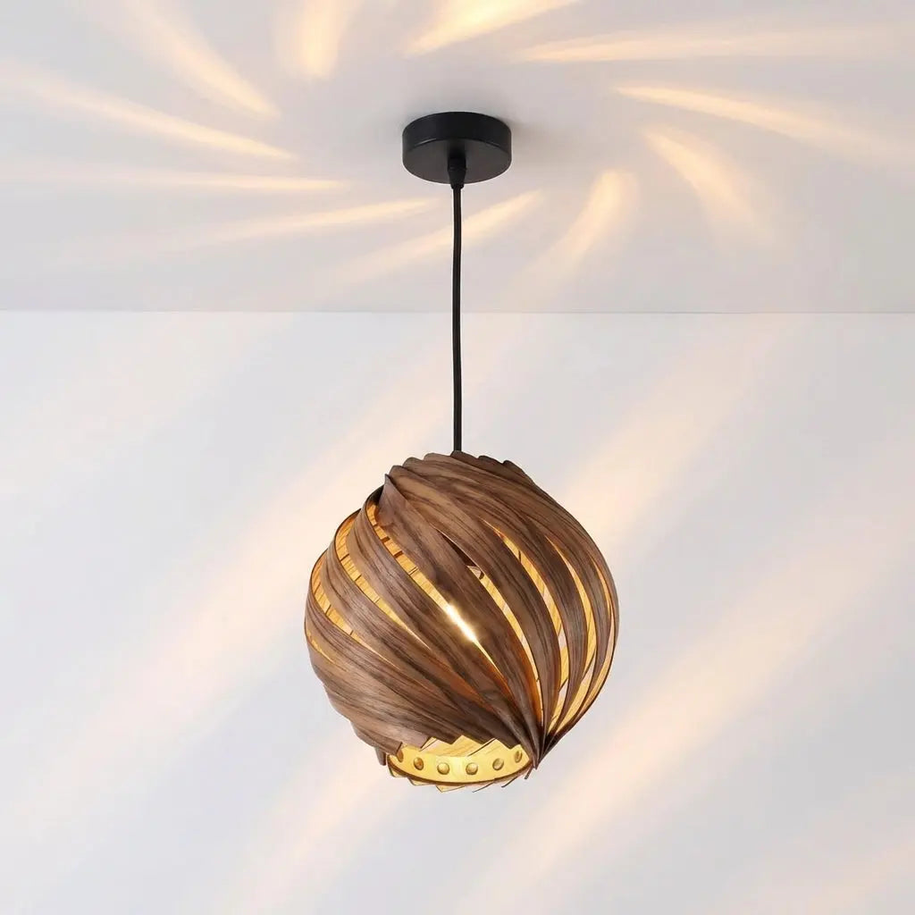 Lampenschirm 'Gemma' aus Nussbaum – Handgefertigt in Köln Gofurnit