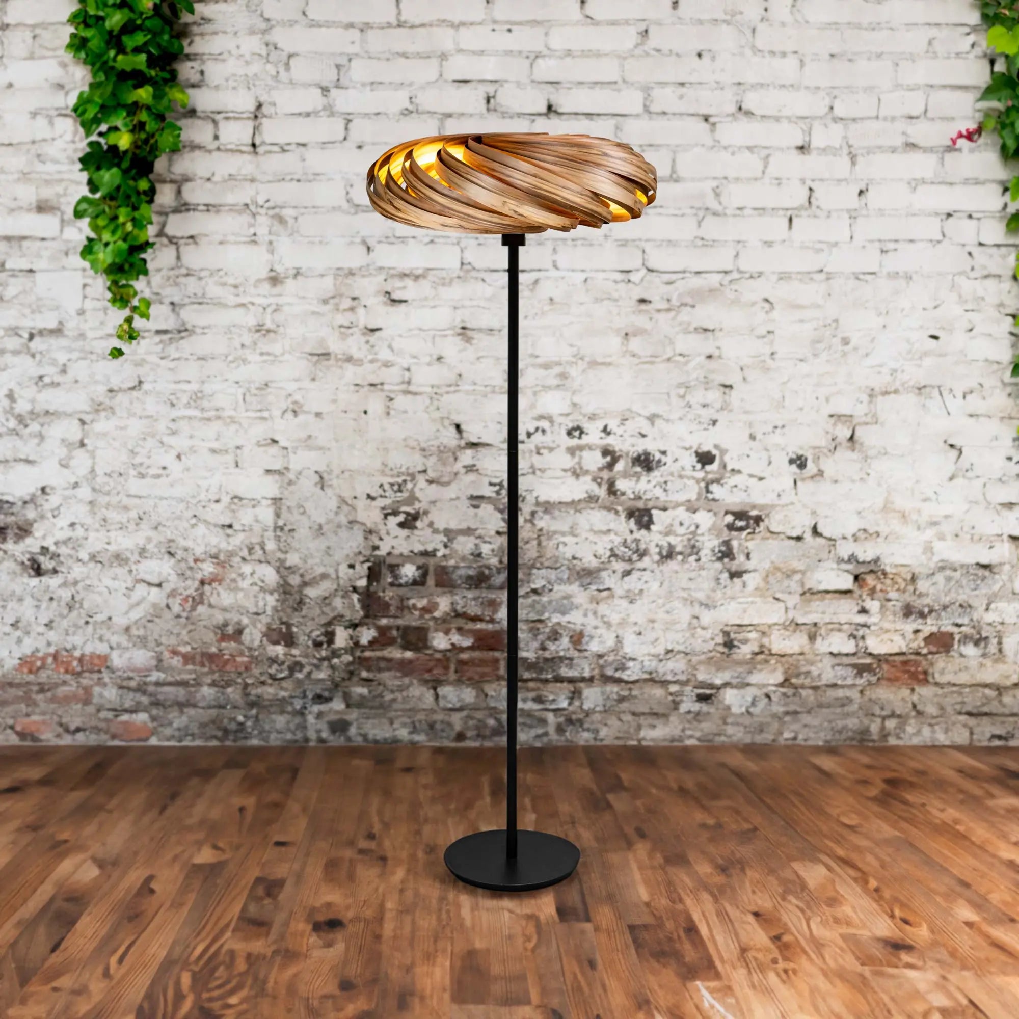 Standleuchte 'Veneria' - Gofurnit Lampen aus Köln