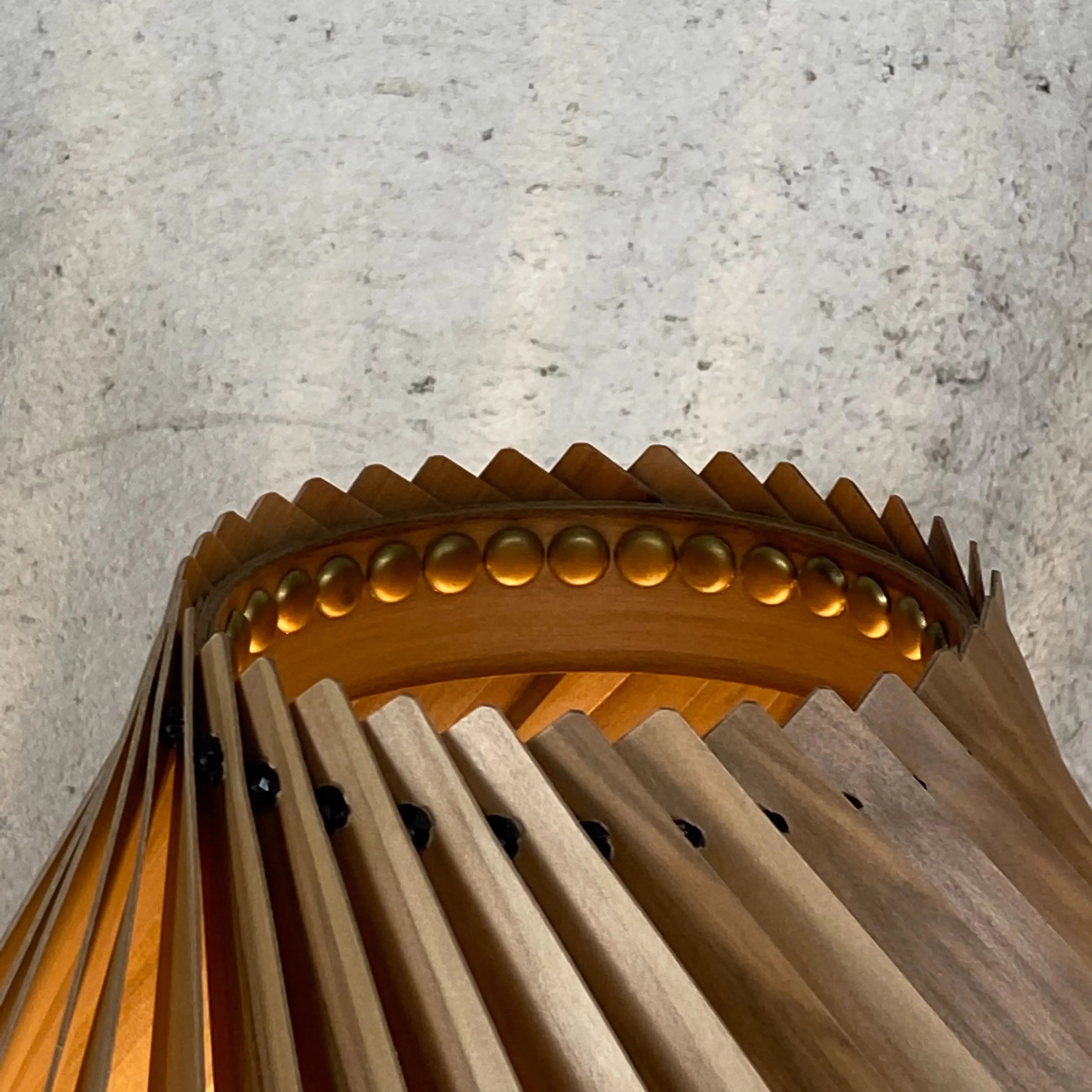 Stehleuchte Ardere - 'fineline collection' Gofurnit