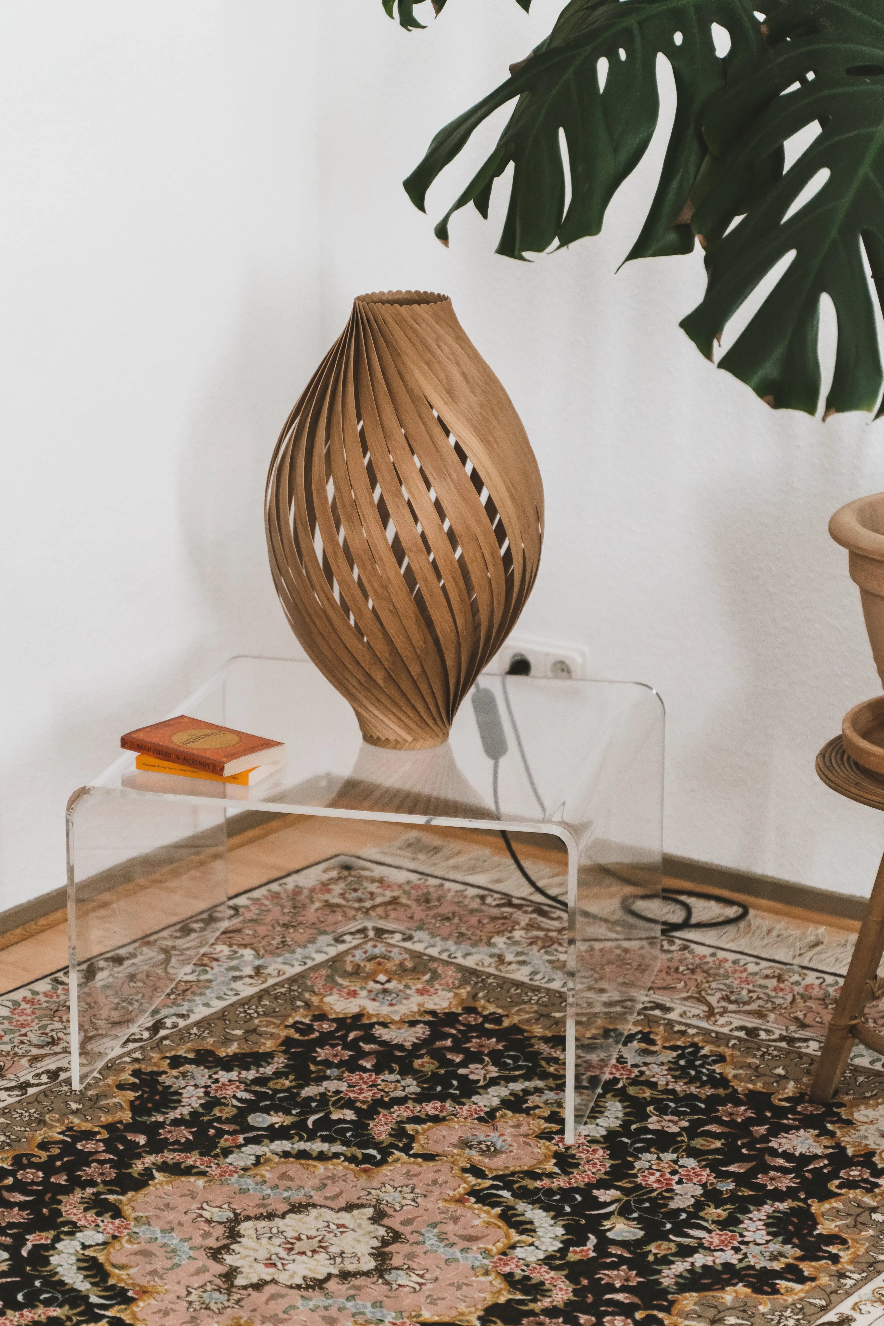 Stehleuchte Ardere - 'fineline collection' Gofurnit