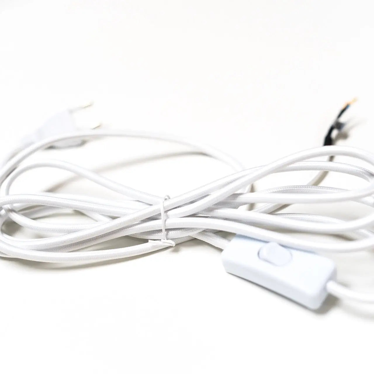 Textilkabel weiß und schwarz mit Stecker und Kippschalter (verschiedene Längen) Gofurnit