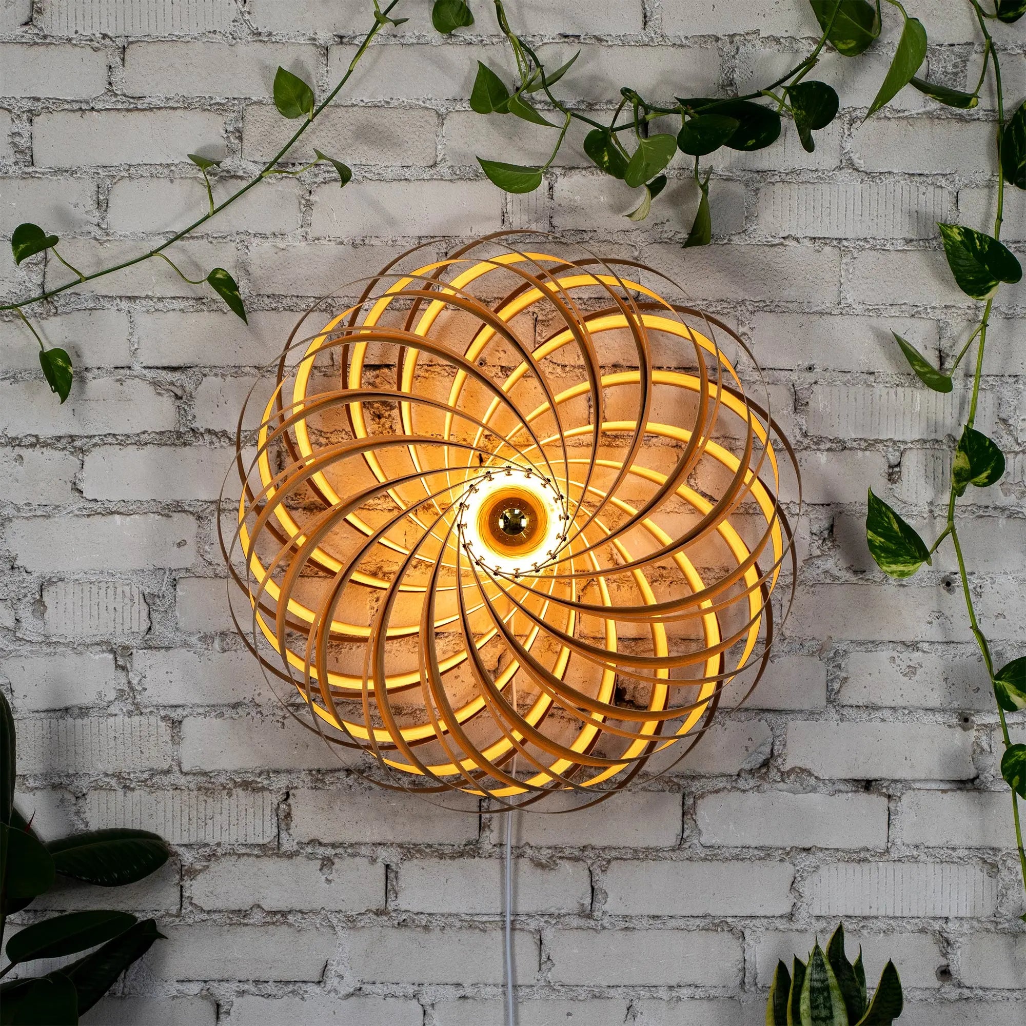 Wandleuchte 'Veneria' aus Eichenholz 70 cm Gofurnit