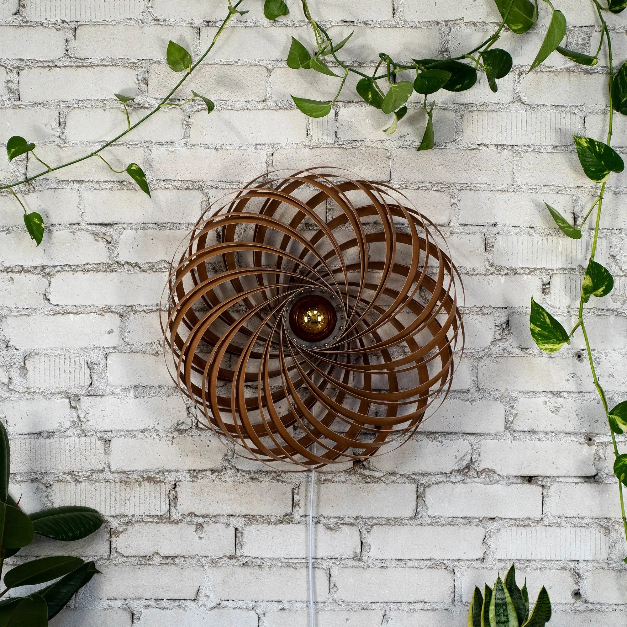 Wandleuchte 'Veneria' aus Kirschbaumholz 60 cm Gofurnit