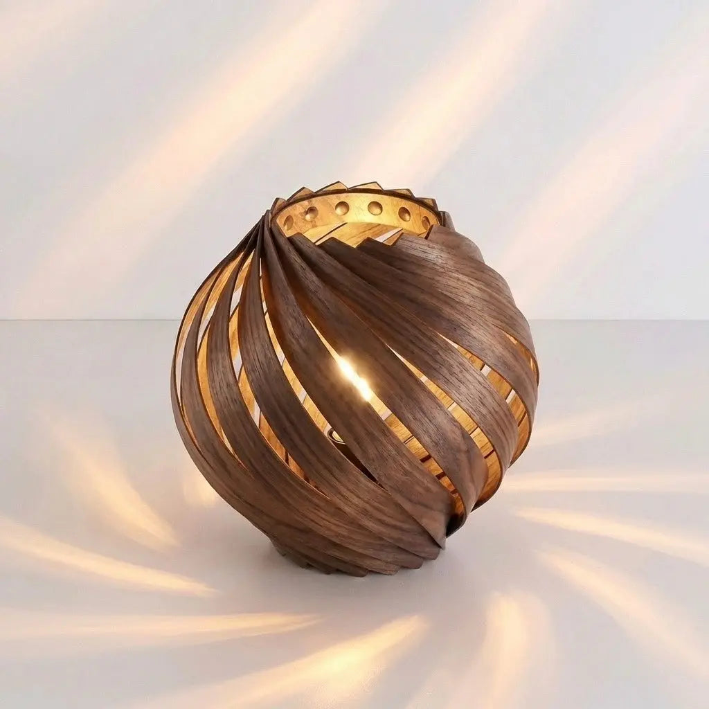 Lampenschirm 'Gemma' aus Nussbaum – Handgefertigt in Köln Gofurnit
