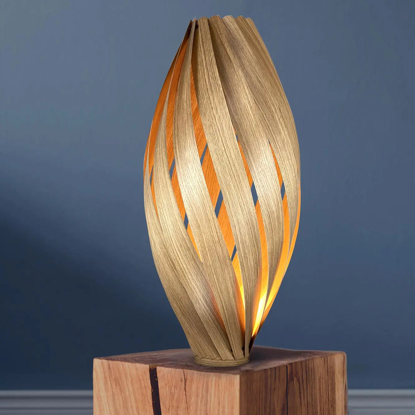 Stehleuchte 'Ardere' aus Eichenholz 70 cm Gofurnit